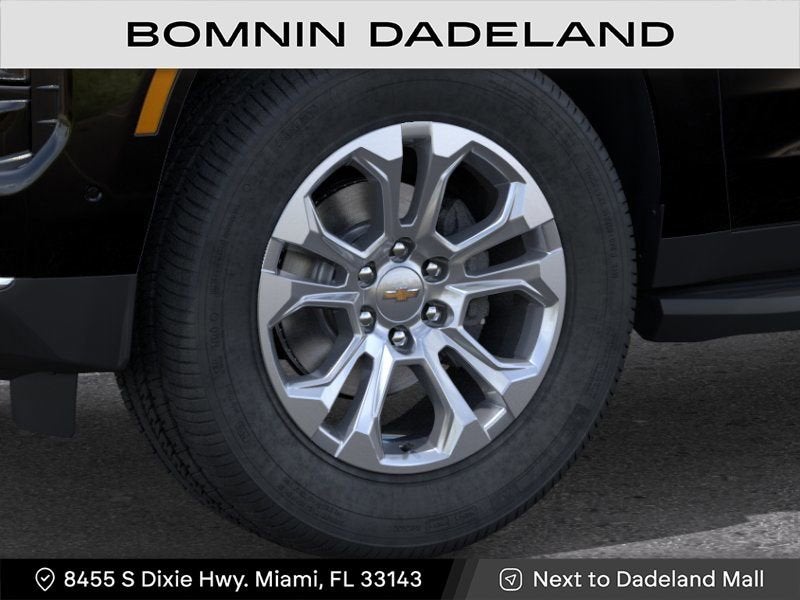 2026 Chevrolet Suburban LT - Photo 9