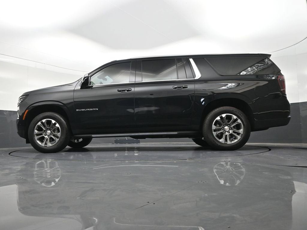 2025 Chevrolet Suburban LT