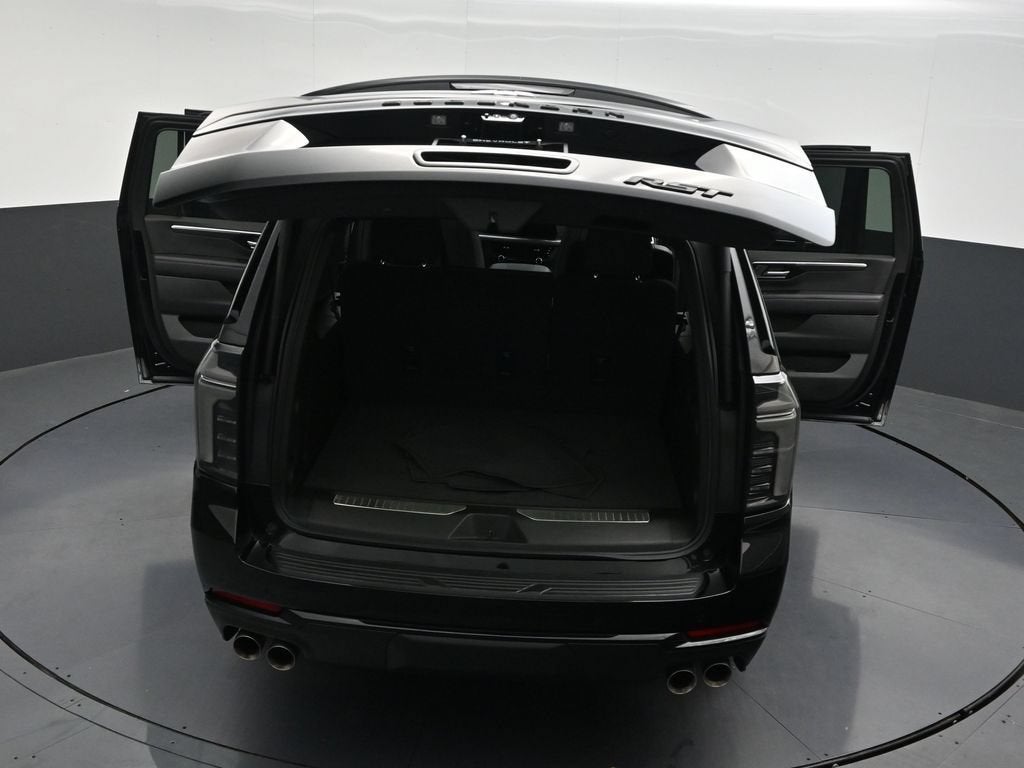 2025 Chevrolet Suburban RST