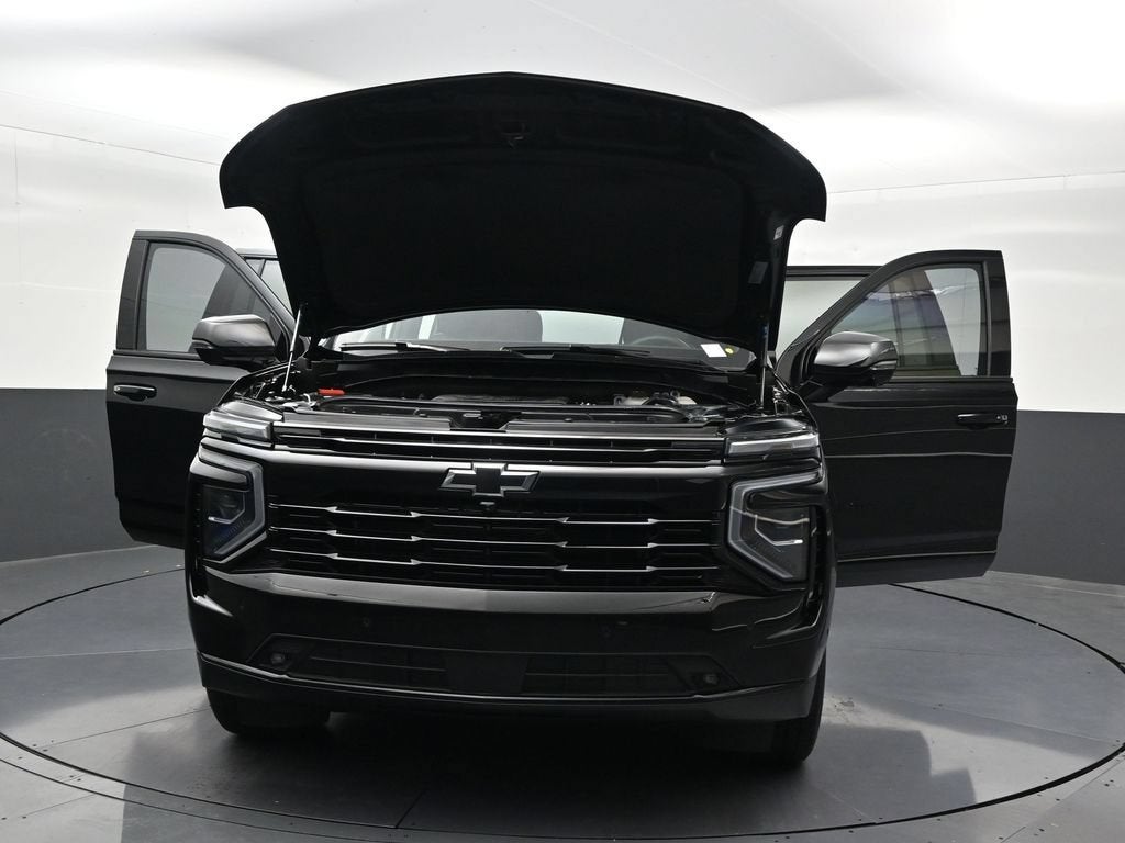 2025 Chevrolet Suburban RST