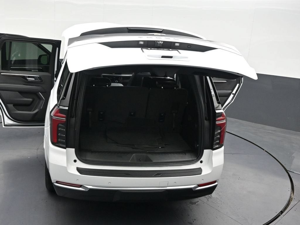 2025 Chevrolet Tahoe LS