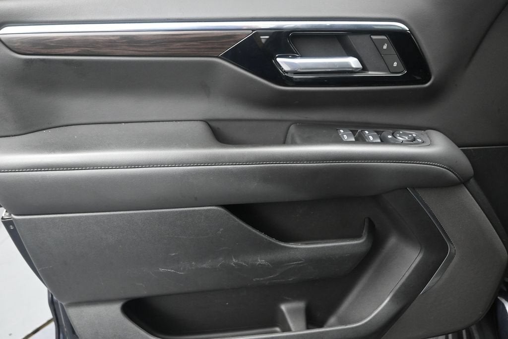 2025 Chevrolet Tahoe LS