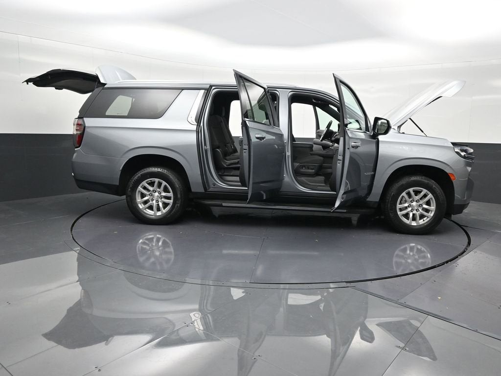 2023 Chevrolet Suburban LS
