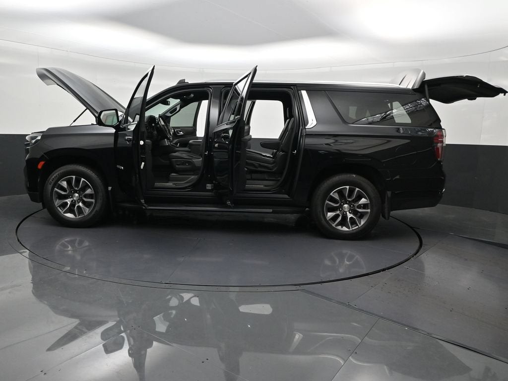 2022 Chevrolet Suburban LT
