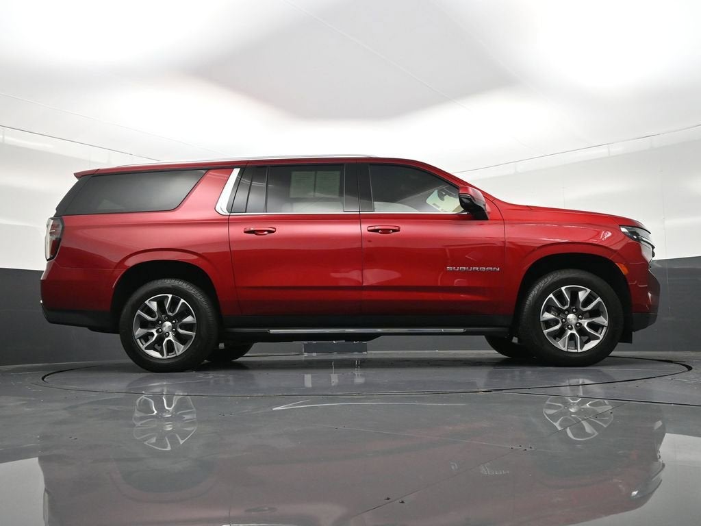 2022 Chevrolet Suburban LT