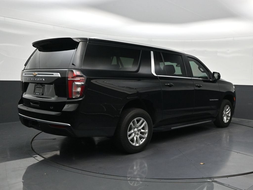 2024 Chevrolet Suburban LT