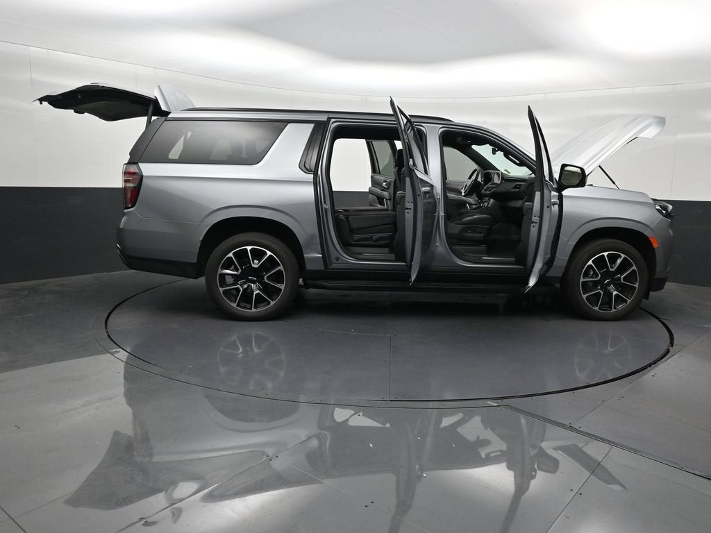2024 Chevrolet Suburban RST