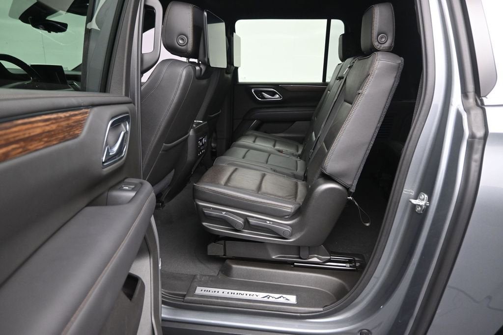 2021 Chevrolet Suburban High Country
