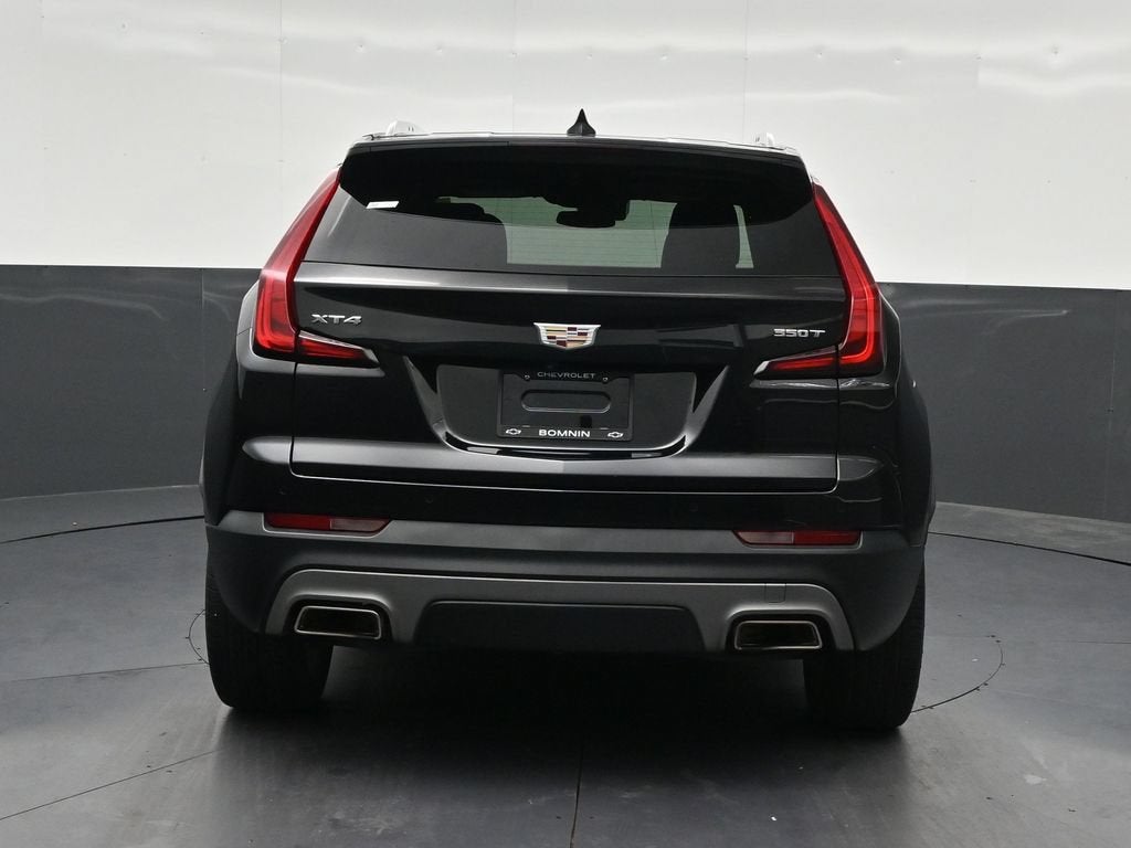 2023 Cadillac XT4 FWD Premium Luxury