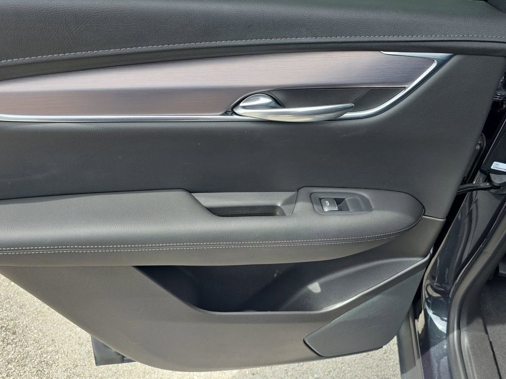 2022 Cadillac XT5 Luxury