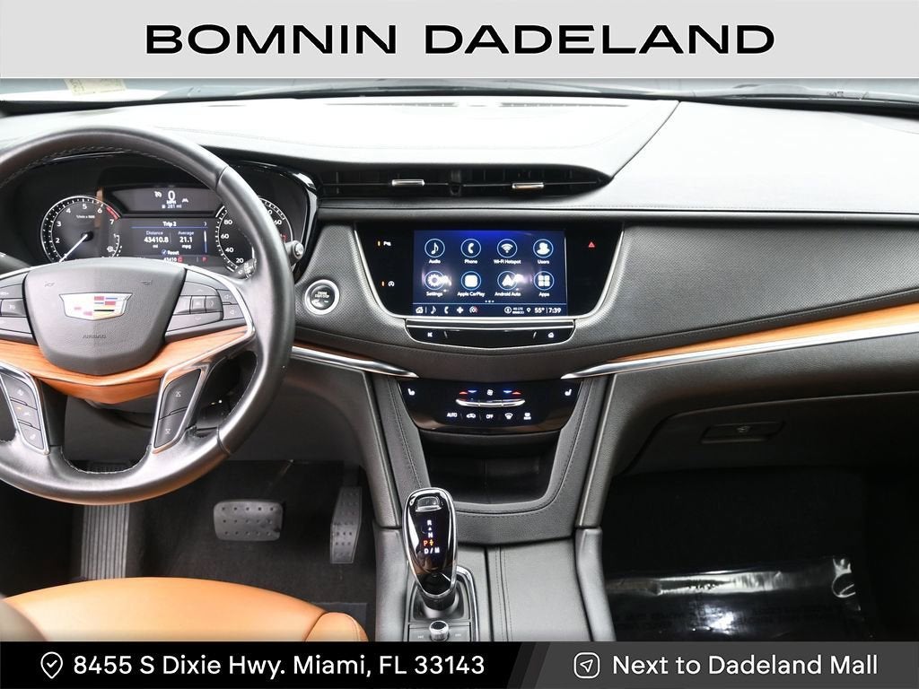 2022 Cadillac XT5 Premium Luxury