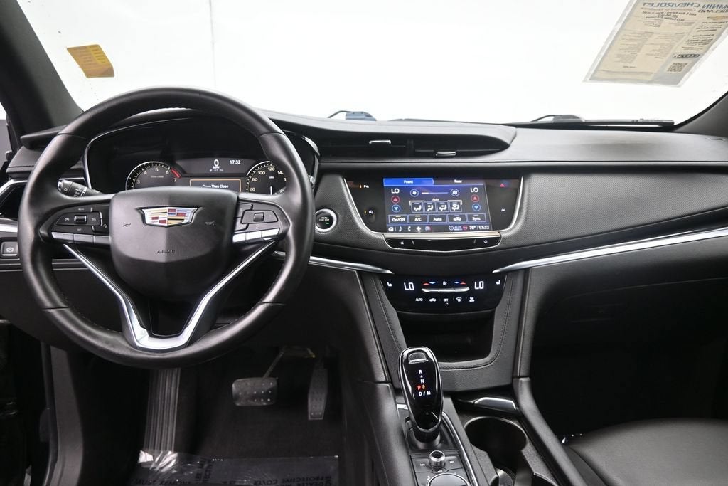 2023 Cadillac XT6 Luxury