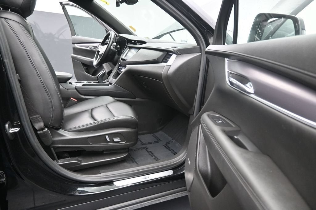 2023 Cadillac XT6 Luxury
