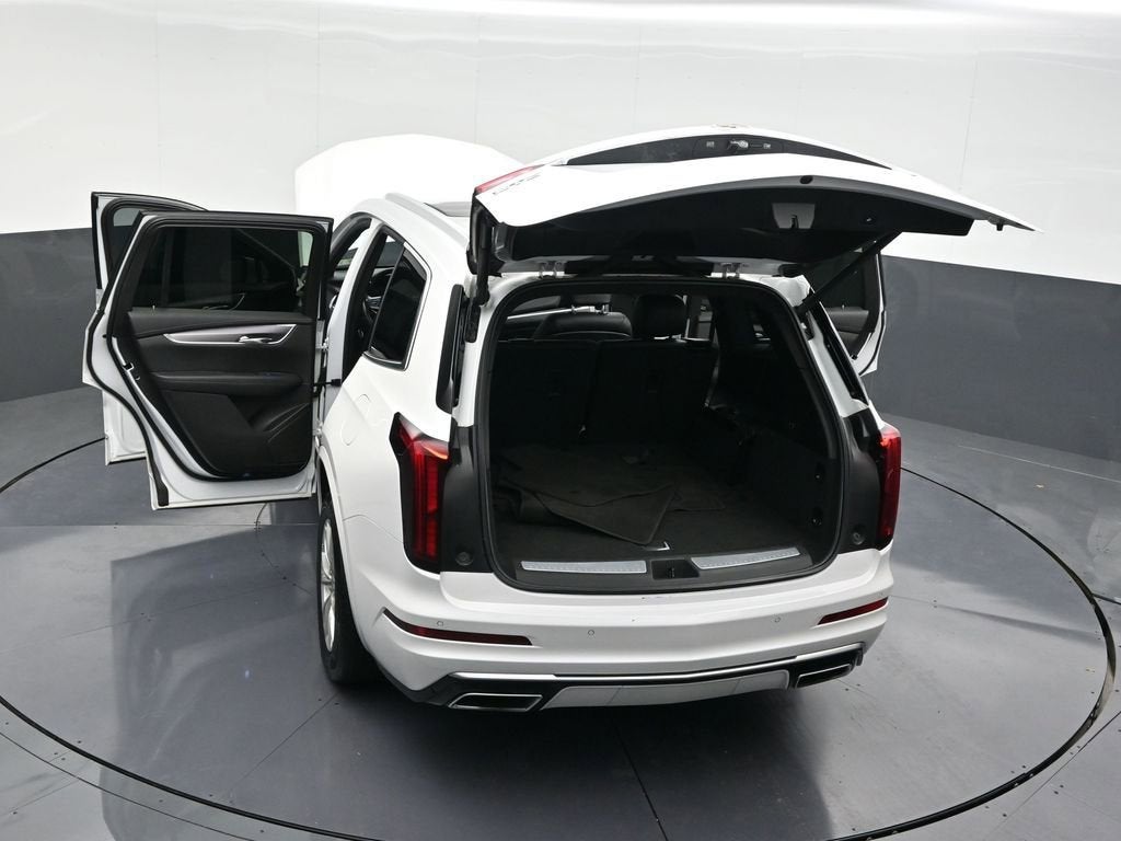 2022 Cadillac XT6 Luxury