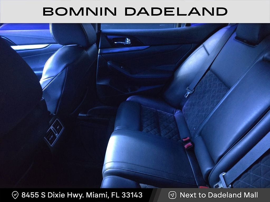 2017 Nissan Maxima SR