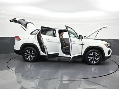 2025 Volkswagen Atlas Cross Sport 2.0T SE
