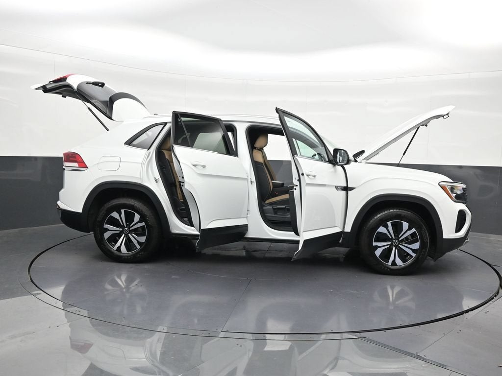 2025 Volkswagen Atlas Cross Sport 2.0T SE
