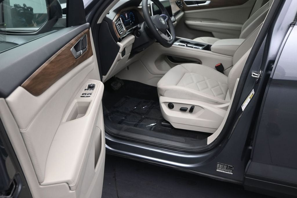 2024 Volkswagen Atlas 2.0T SE