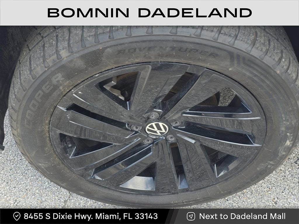 2022 Volkswagen Atlas Cross Sport 2.0T SE w/Technology