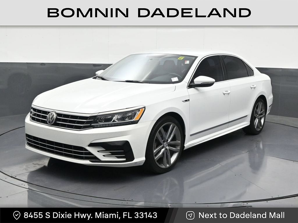 2017 Volkswagen Passat R-Line