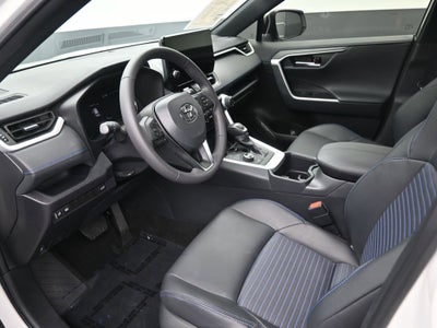 2025 Toyota RAV4 Hybrid XSE