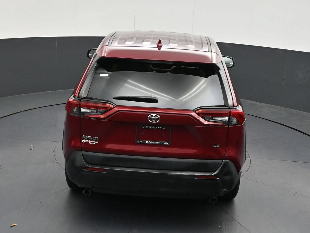 2022 Toyota RAV4 LE