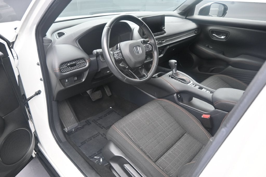 2025 Honda HR-V 2WD Sport