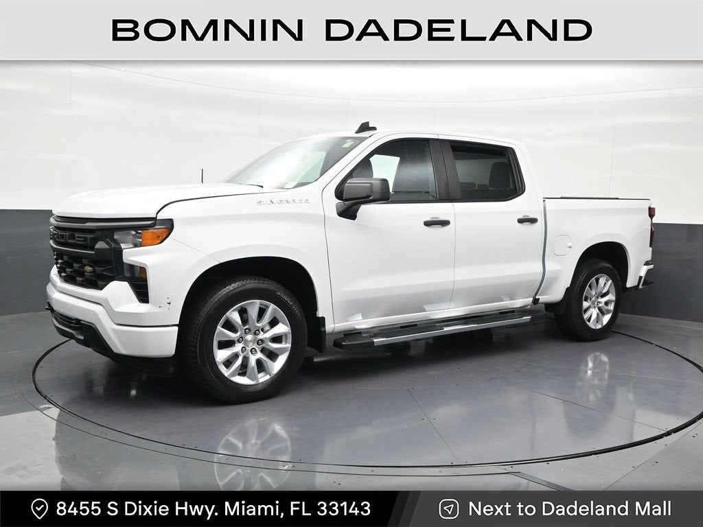 2023 Chevrolet Silverado 1500 Custom Crew Cab Short Box's photo