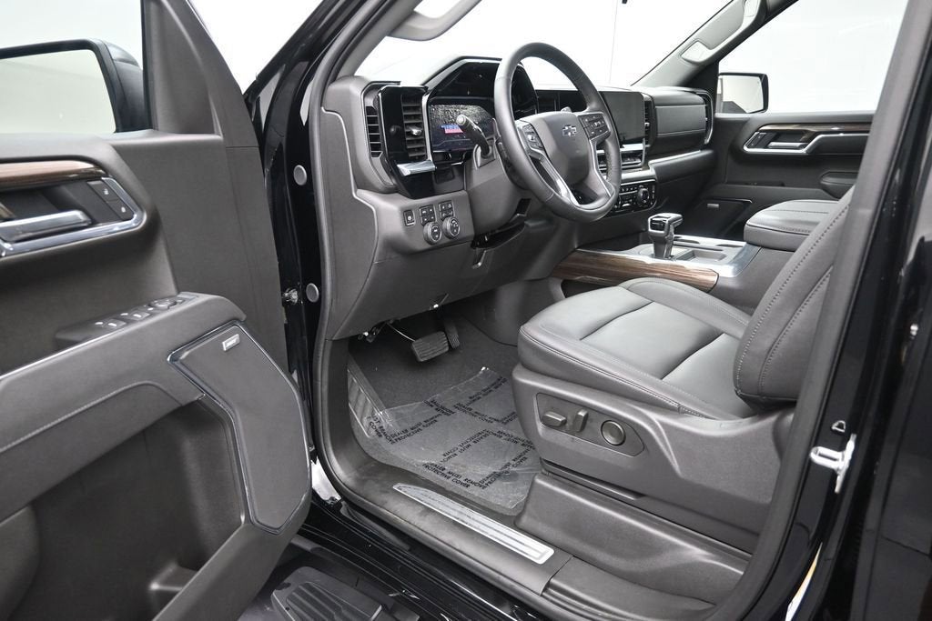 2025 Chevrolet Silverado 1500 LT Trail Boss