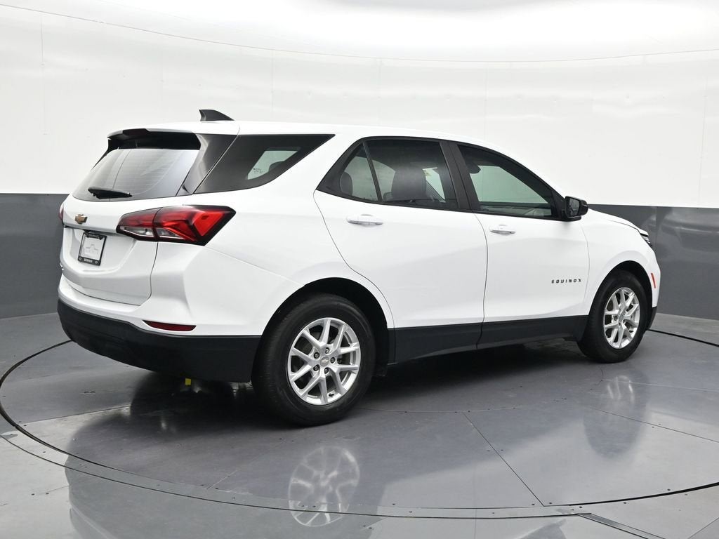 2022 Chevrolet Equinox LS