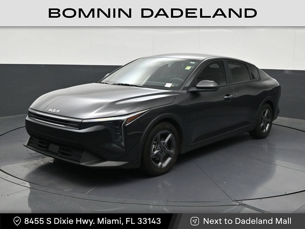 2025 Kia K4 LXS
