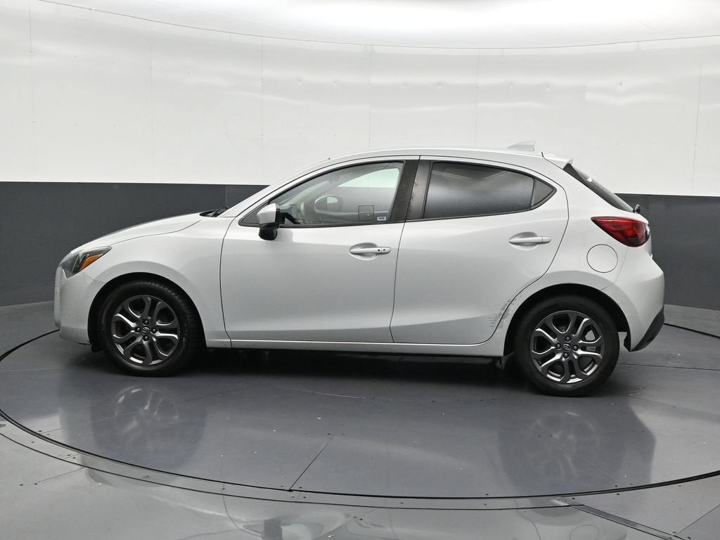 2020 Toyota Yaris LE