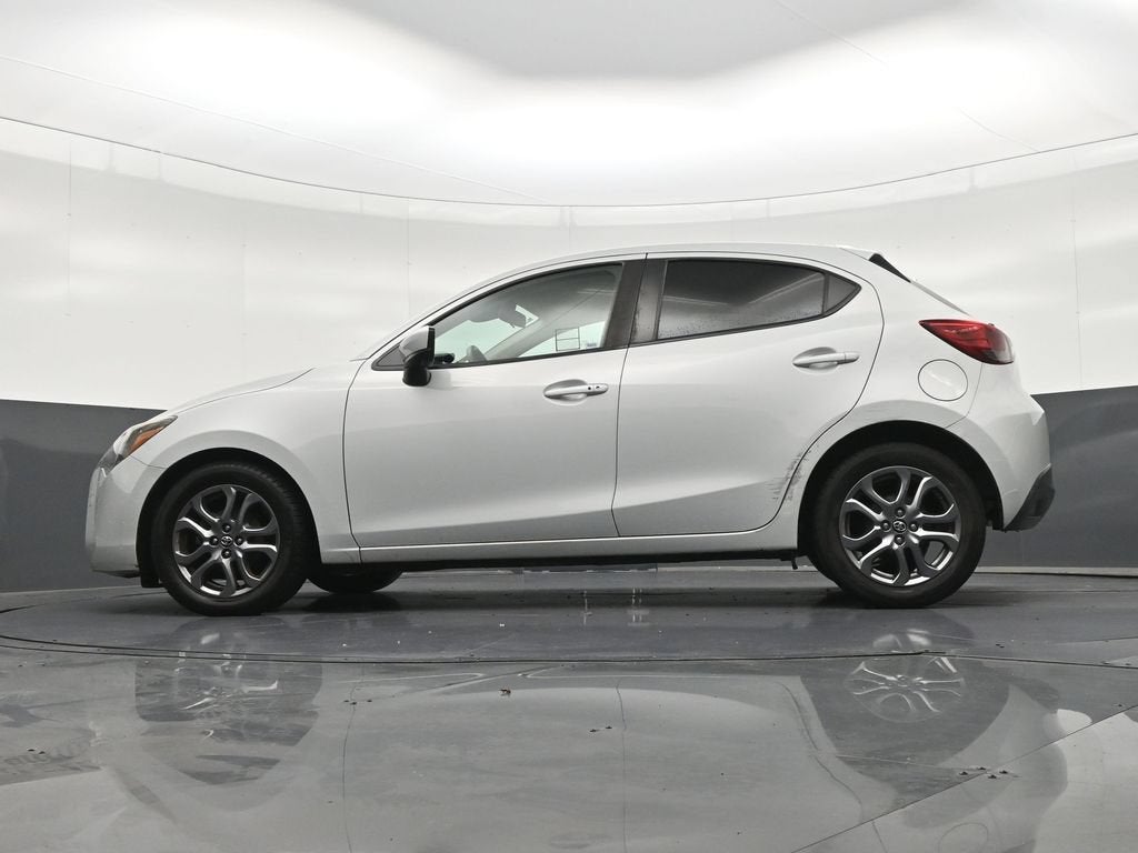 2020 Toyota Yaris LE