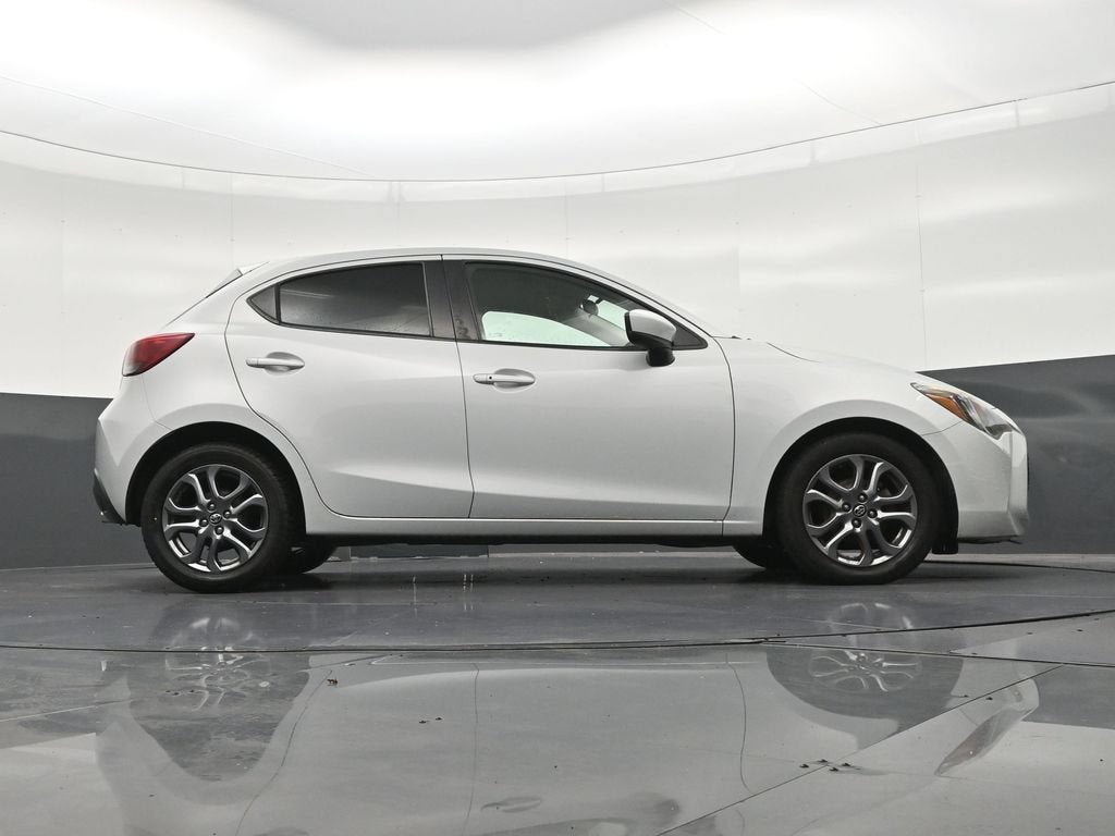 2020 Toyota Yaris LE