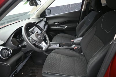 2022 Nissan Kicks SV