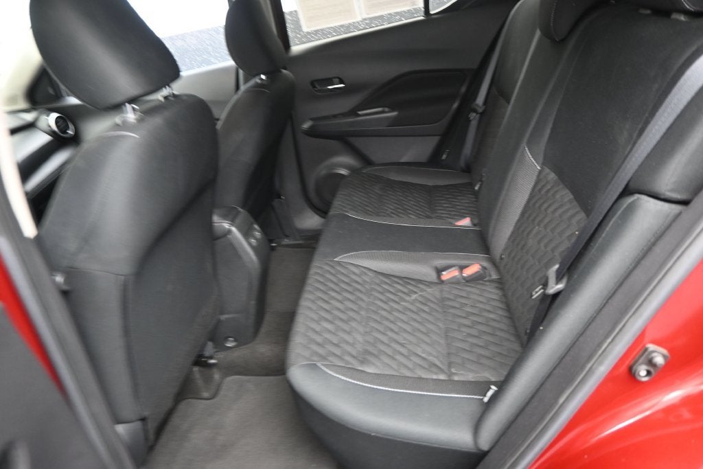 2022 Nissan Kicks SV
