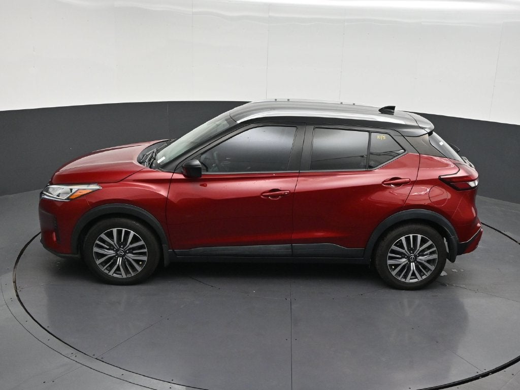 2022 Nissan Kicks SV