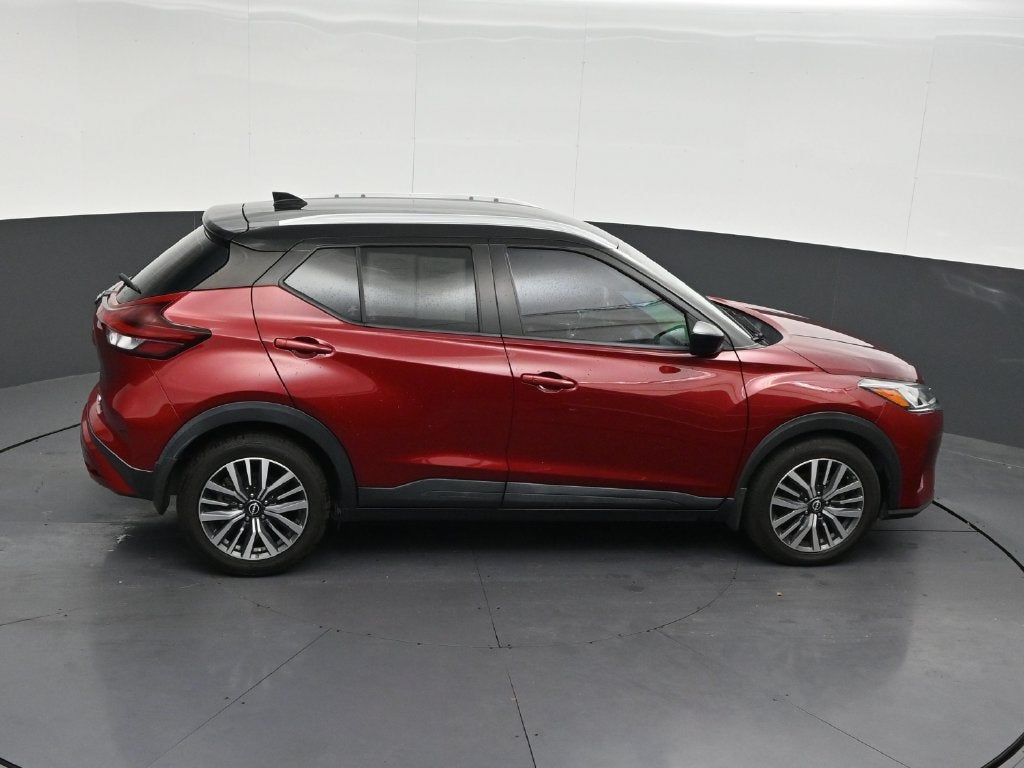 2022 Nissan Kicks SV