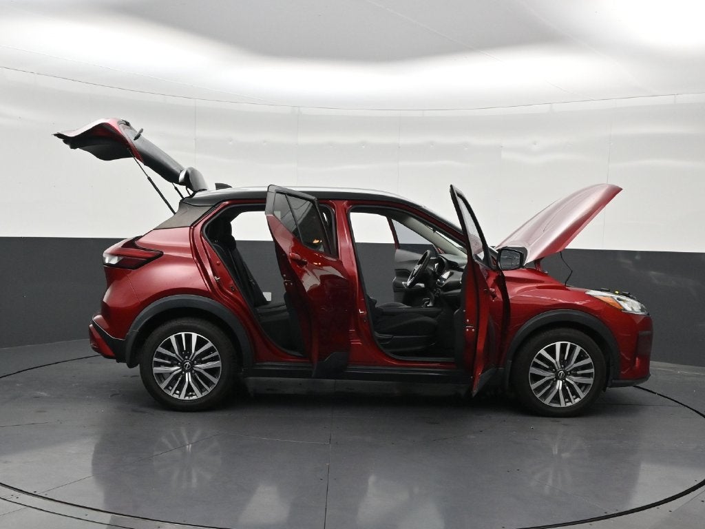 2022 Nissan Kicks SV