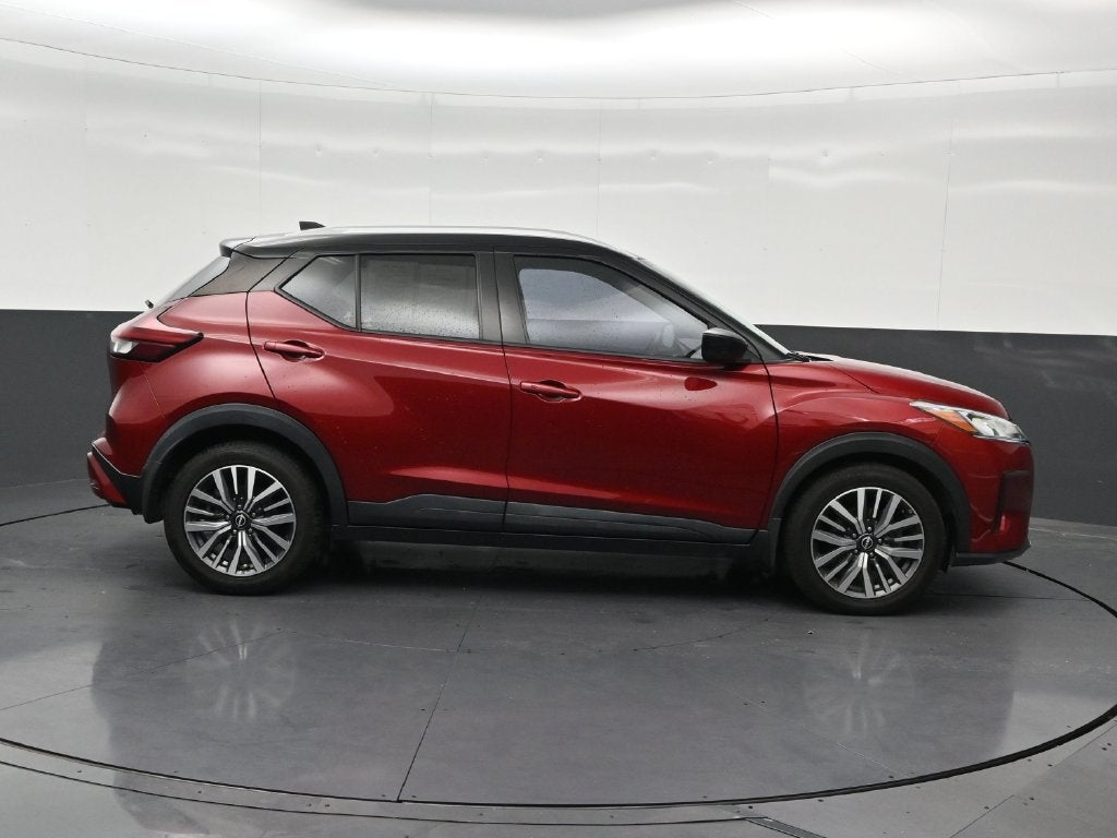 2022 Nissan Kicks SV
