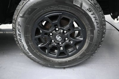 2022 Toyota Tacoma 2WD SR5