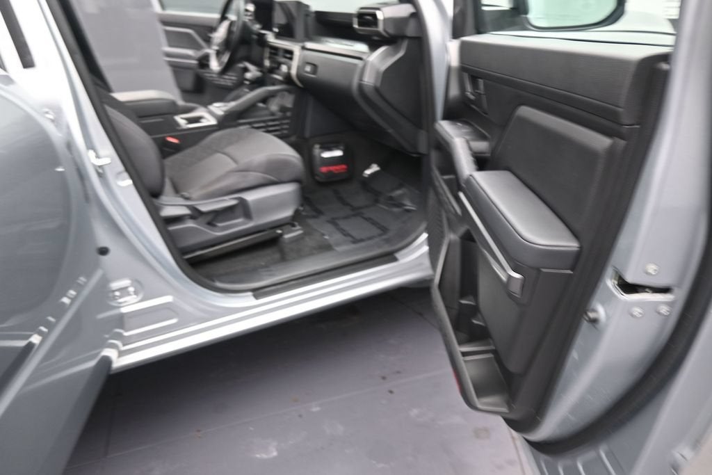 2025 Toyota Tacoma 2WD SR5