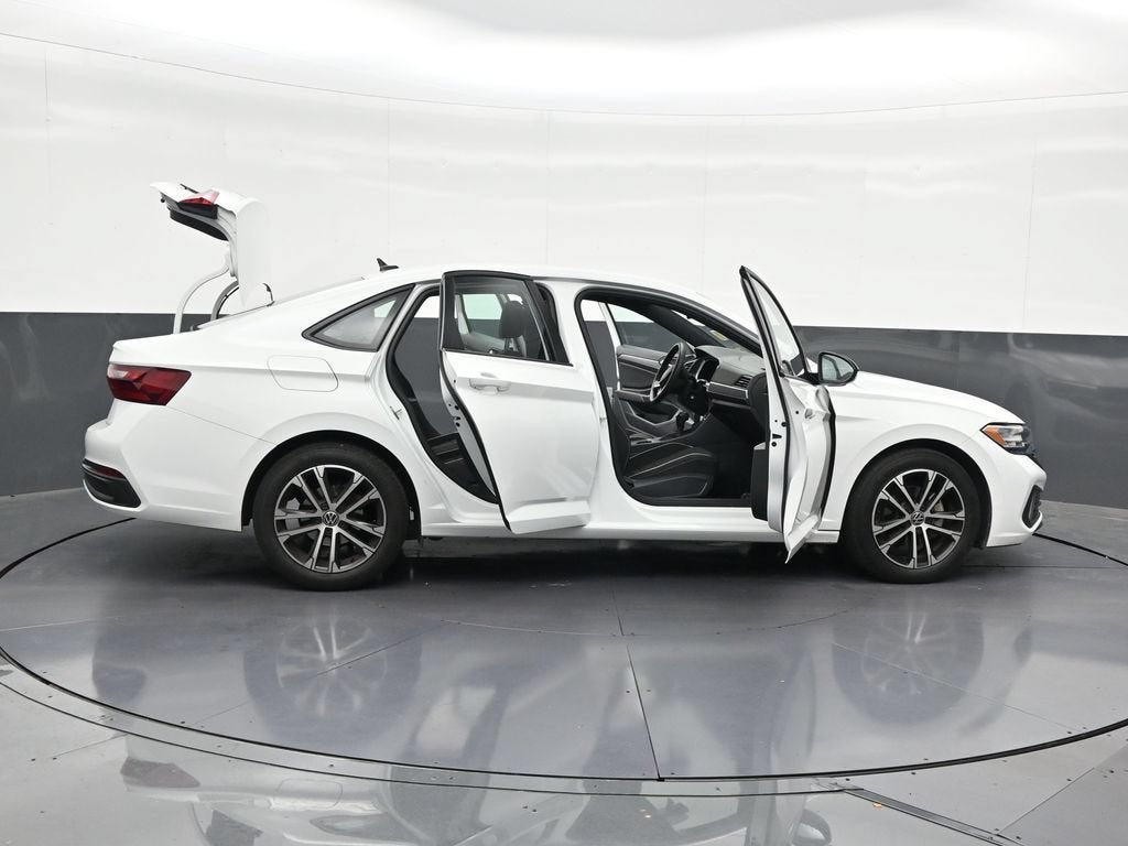 2023 Volkswagen Jetta Sport
