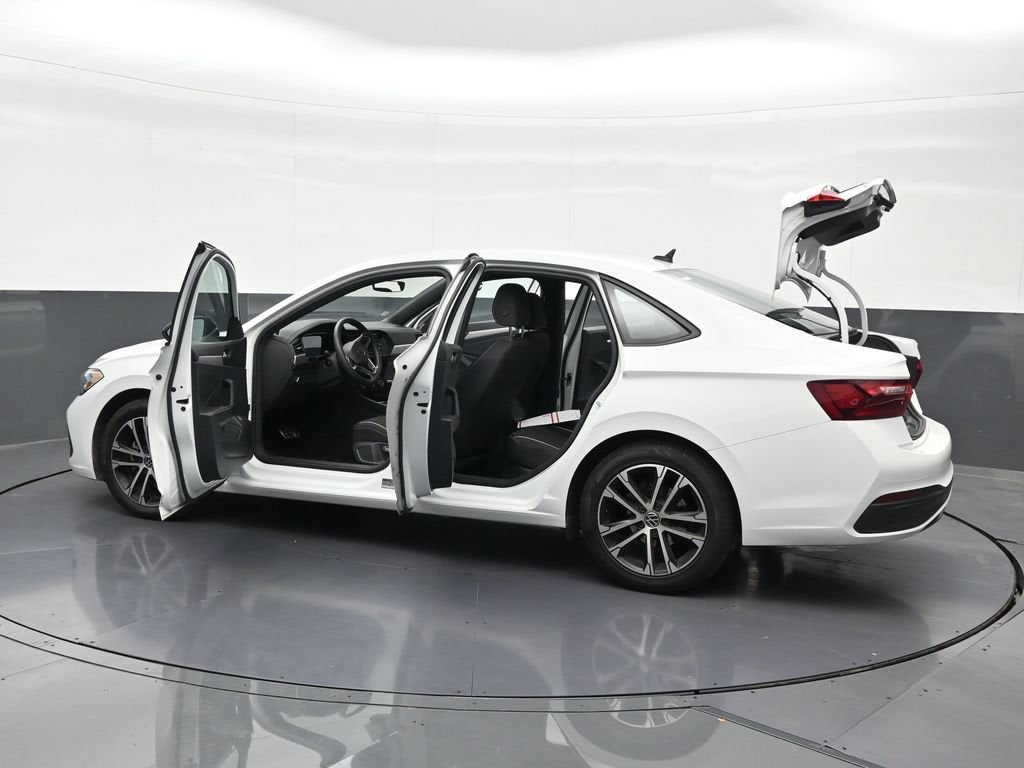 2023 Volkswagen Jetta Sport