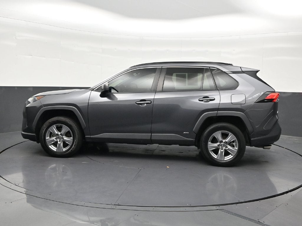 2022 Toyota RAV4 Hybrid LE