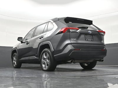 2022 Toyota RAV4 Hybrid XLE