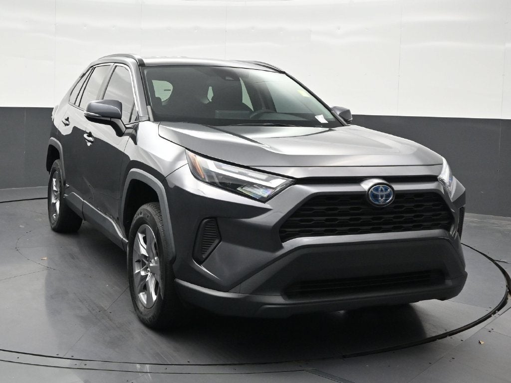 2022 Toyota RAV4 Hybrid XLE