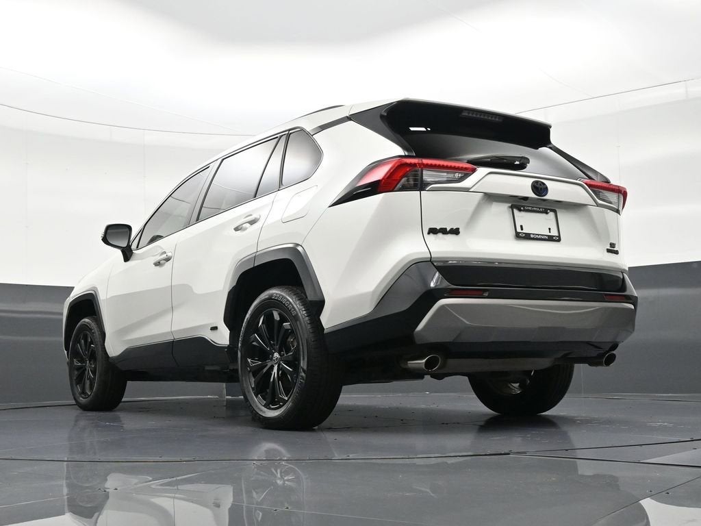 2022 Toyota RAV4 Hybrid SE