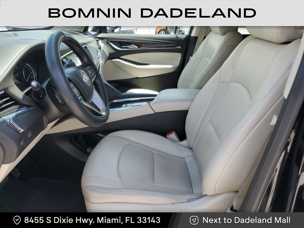 2023 Buick Enclave Essence