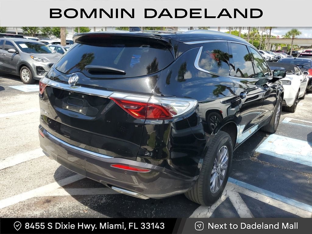 2023 Buick Enclave Essence